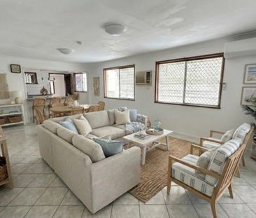 Archerfield - Photo 1