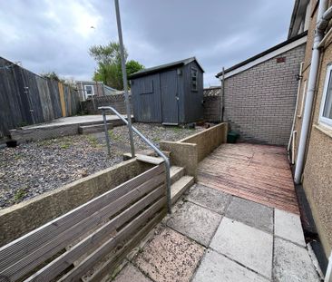 Merlin Crescent, Townhill, Swansea. SA1 6PW. - Photo 6