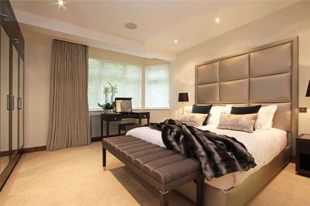 Kingston House South, Ennismore Gardens, London, SW7 1NF - Photo 5