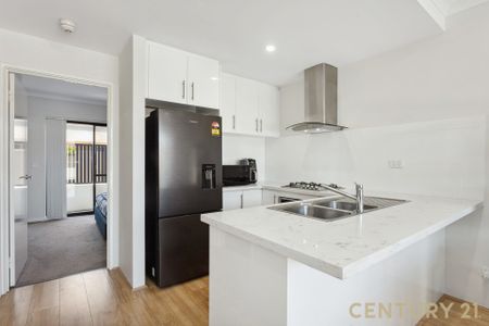 Contemporary Ground Floor Apartment Situated in Brilliant Central Location - Photo 4