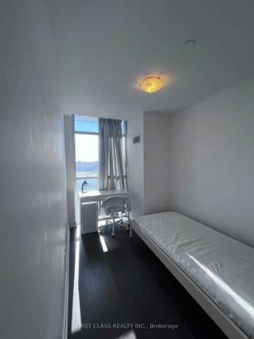 58 Orchard View Boulevard #1001 - Photo 3