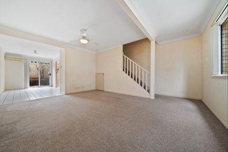 9/15 DAISY HILL ROAD,DAISY HILL - Photo 2