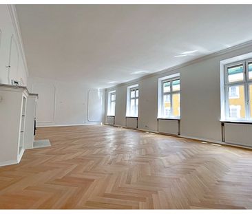herrschaftliche 4 Zimmer Altbauwohnung im Andrä Viertel Salzburg Stadt - Photo 4