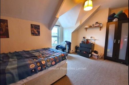 4 Bedroom Student House Hyde Park - Photo 5