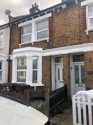 Sorrento Road, Sutton - SM1 - Photo 1