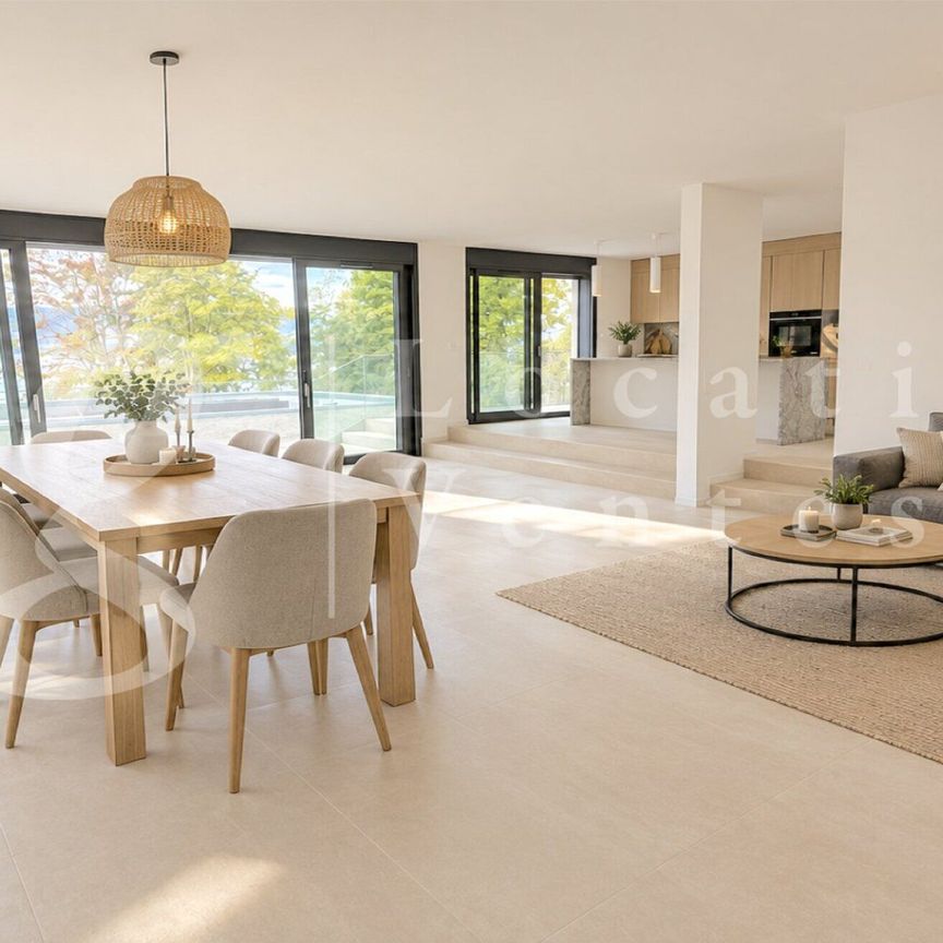 SUPERB NEW CONTEMPORARY HOUSE OF 280 m2 - WITH LAKE VIEW, LARGE TERRACE - + NEAR LAKE & BEACH - Photo 1