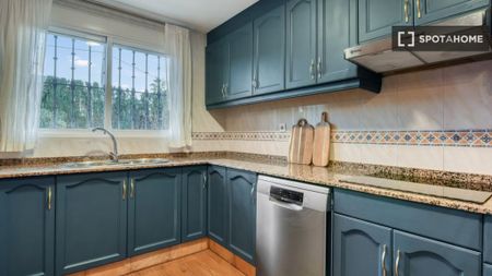 4 room luxury Apartment for rent in L'Eliana, Valencia - Photo 3