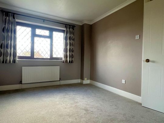 4 bedroom detached house to rent - Photo 1