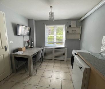 Locking Castle East, Weston-super-Mare, North Somerset - Photo 5