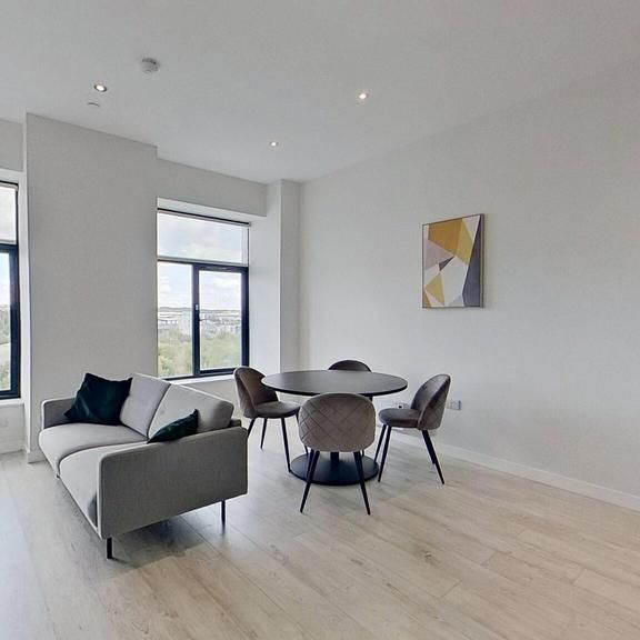 2 bedroom flat to rent - Photo 1