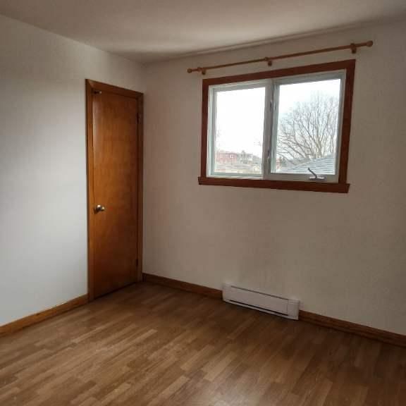 Appartement 5 1/2 très grand - Photo 1