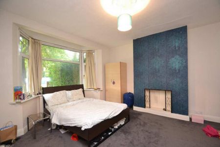 Gunnersbury Avenue, Acton, W3, London - Photo 3