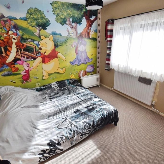 3 bedroom semi-detached house to rent - Photo 1