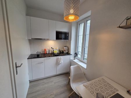 Charmant studio disponible le 1er septembre 2026, dans un immeuble calme - Photo 3
