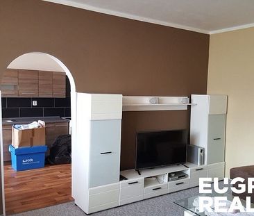 Pronájem bytu 3+1 77 m² - Photo 1