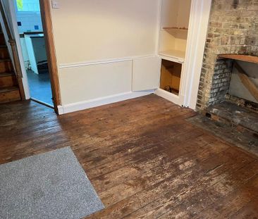 3 bedroom terraced house to rent - Photo 2