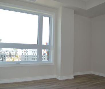 For Lease - 397 Codd's Road Unit# 604, Manor Park - Cardinal Glen a... - Photo 6