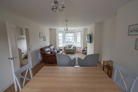 154 Causeway Street (Student Let), Portrush, BT56 8JE - Photo 2