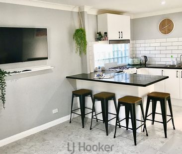 Modern 1 Bedroom Granny Flat in Belmont North - Photo 4