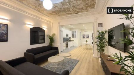 Piso de alquiler en El Raval - Photo 3