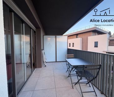 Location Appartement 2 pièces 42m² THONON LES BAINS 74200 - Photo 2