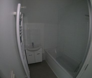 Location Appartement 3 pièces 51m² LYS LEZ LANNOY 59390 - Photo 3
