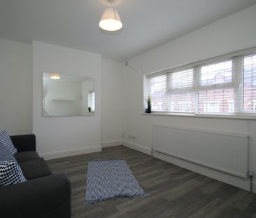 2 Bed Maisonette, Village Way East, HA2 - Photo 1
