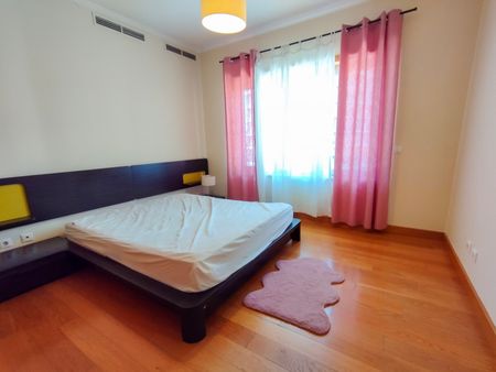 Furnished 3 bedroom flat in the south of Parque das Nações - Photo 3