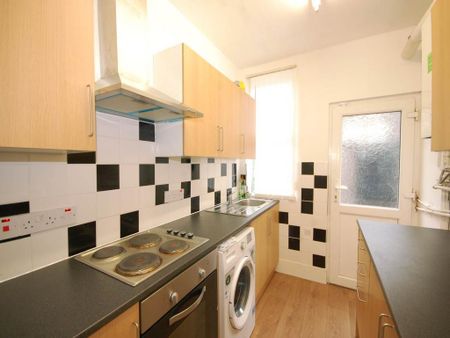 3 bedroom house share to rent - Photo 5