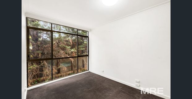 Live in style in the Domain precinct - Photo 1