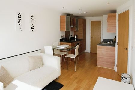 1 bedroom apartment to rent - Photo 2