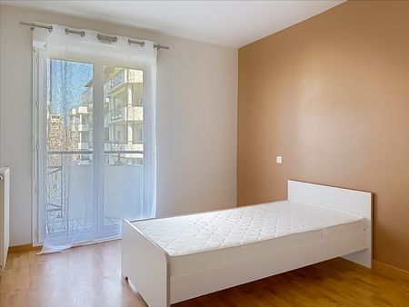 4 pièces - Meublé - 80,71 m² - 2ème étage - Colocation non autorisée - Photo 3