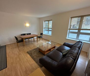 Luxury 2-Bed Riverside Apartment – Limehouse - Photo 2