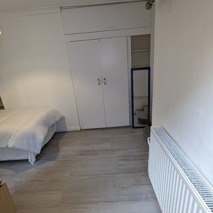 Studio Flat, Shepherds Bush, W12 - Photo 1