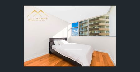One bedroom plus study with parking apartment - Photo 3