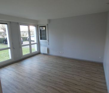 Appartement Crepy En Valois 1 pièce(s) 31.02 m2 - Photo 3