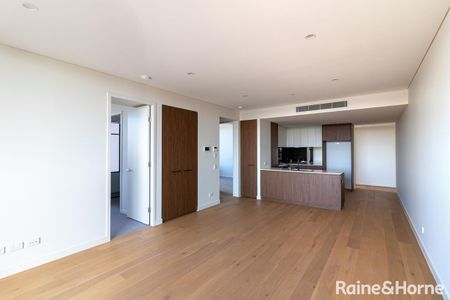 Beautiful 2 Bedroom in the The Lennox Parramatta - Photo 4