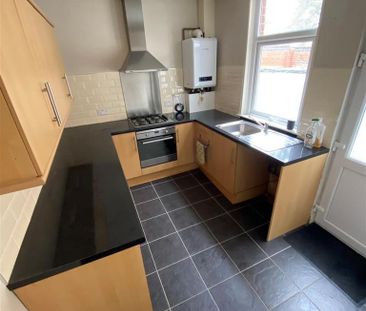 2 bedroom terraced house to rent - Photo 6