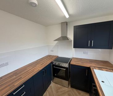 2 bedroom maisonette to rent - Photo 5