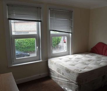 4 Bed - Liverpool Road, Reading - Photo 1