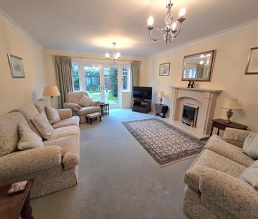 Estancia Close, Lee-On-The-Solent - Photo 1