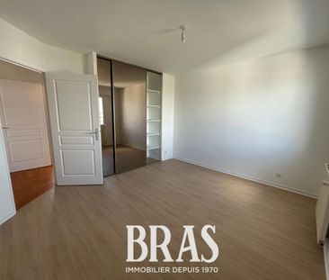 Location Appartement 4 pièces 107m² VANNES 56000 - Photo 2