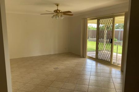 Family & Pet Friendly - Photo 3