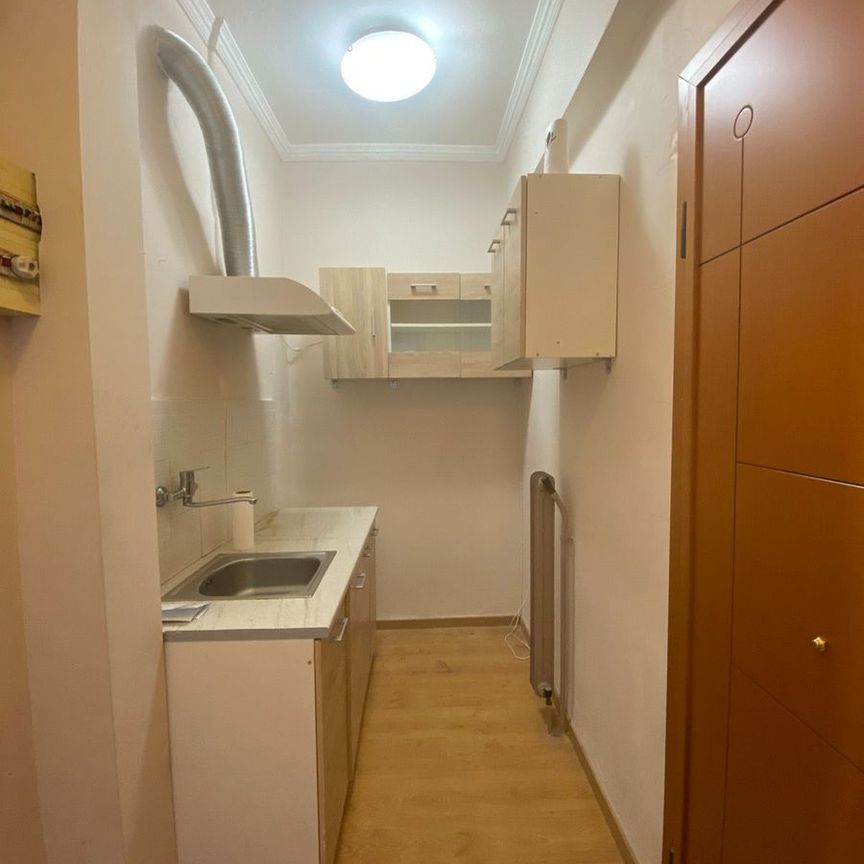 Studio/Γκαρσονιέρα για ενοικίαση Τριών Ναυάρχων - Άγιος Ανδρέας (Πάτρα) - Photo 1