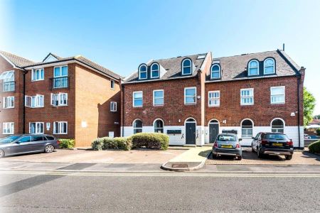 Foundry Court, Chertsey - 1 bedroomProperty for lettings - Seymours - Photo 2