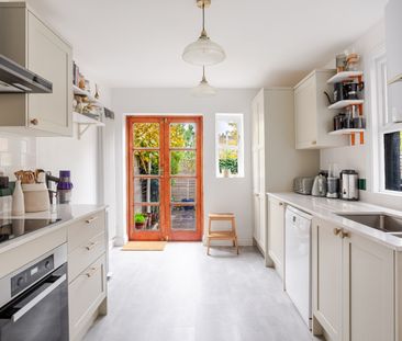 3 Bed Terraced House, Alton Road, N17 - Photo 4