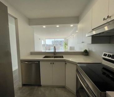 For Lease - 309 Major Mackenzie Drive Unit# 810, Richmond Hill, Ont... - Photo 6