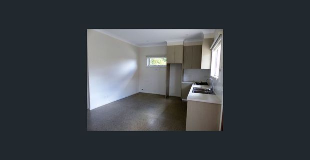 Modern 2 bedroom Villa – Walk to Echo Point - Photo 1