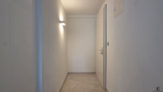 Studio with independent entrance and terrace area - Photo 1