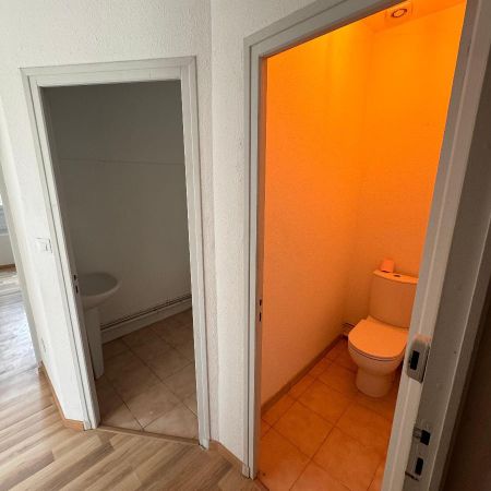 Location Appartement 2 pièces 34m² BEDARIEUX 34600 - Photo 4